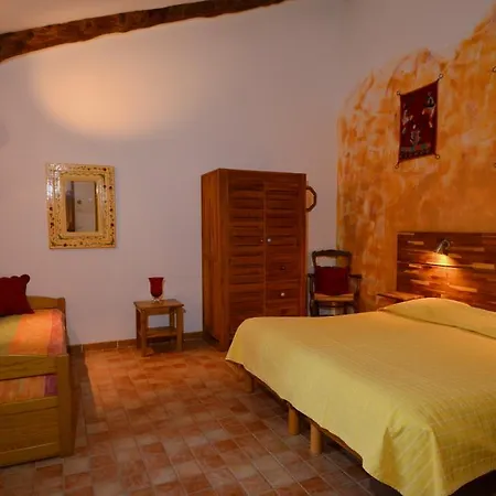 La Tuilière En Luberon 3*